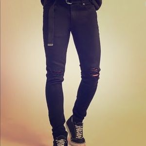 Forever 21 Distressed Knee Skinny Jeans